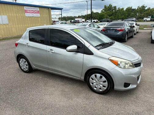 Classic Silver Metallic 2012 Toyota Yaris L