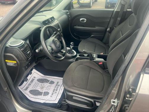 2015 Kia Soul Base