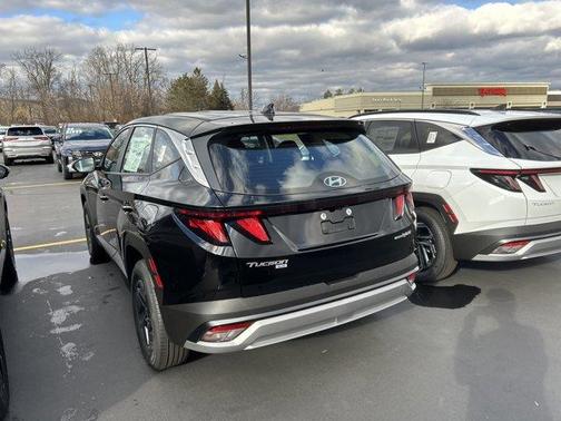 2026 Hyundai TUCSON Hybrid Blue SE