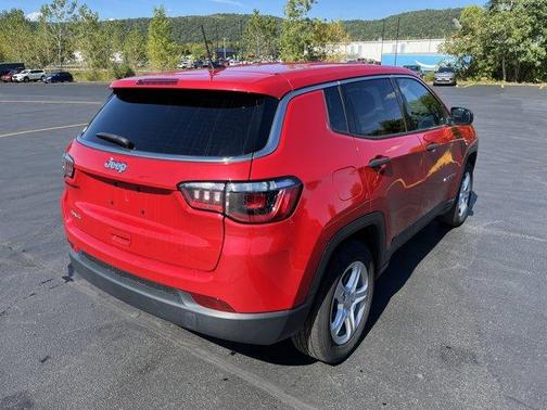 2023 Jeep Compass Sport
