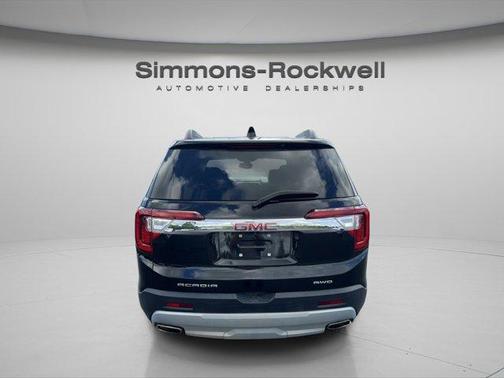2023 GMC Acadia SLT