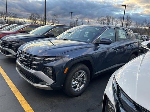 2026 Hyundai TUCSON SE