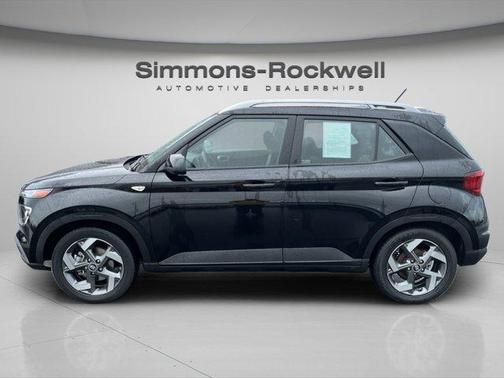 2023 Hyundai VENUE SEL