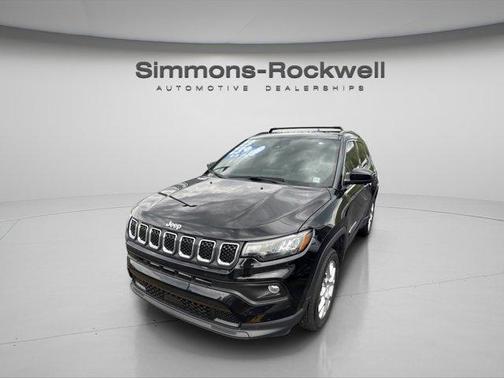 2023 Jeep Compass Latitude Lux