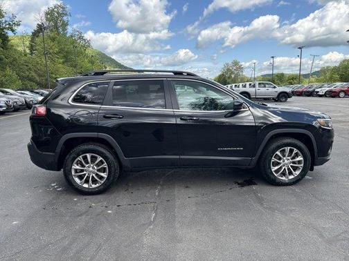 2022 Jeep Cherokee Latitude Lux