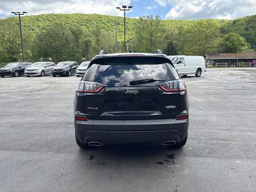2022 Jeep Cherokee Latitude Lux