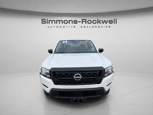 2024 Nissan Frontier S