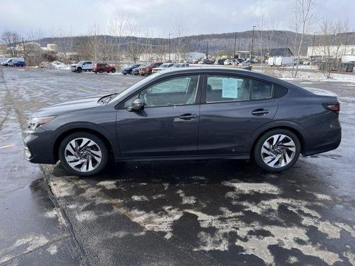 2023 Subaru Legacy 