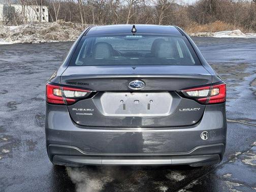 2023 Subaru Legacy 