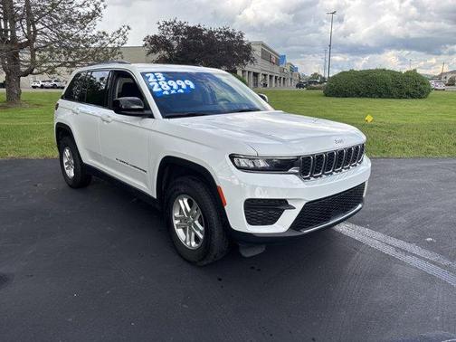 2023 Jeep Grand Cherokee Laredo
