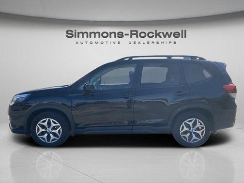 2024 Subaru Forester Premium