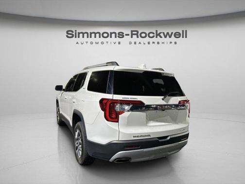 2023 GMC Acadia SLT