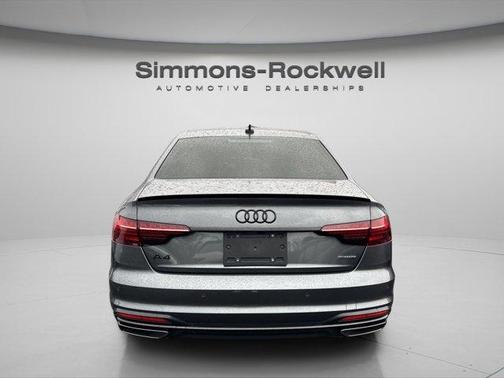 2024 Audi A4 45 S line quattro Premium