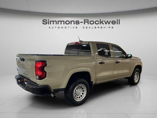 Sand Dune Metallic 2024 Chevrolet Colorado WT