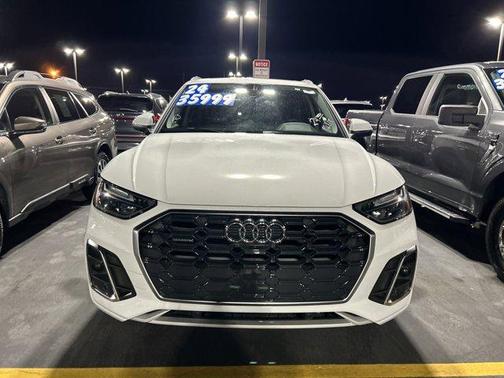 2024 Audi Q5 45 S line quattro Premium
