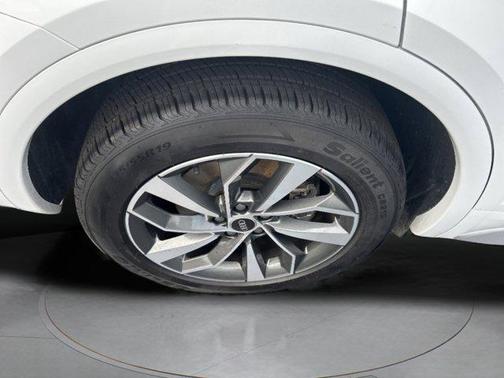 2024 Audi Q5 45 S line quattro Premium