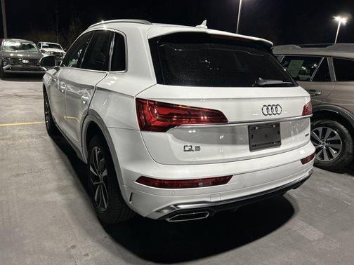 2024 Audi Q5 45 S line quattro Premium