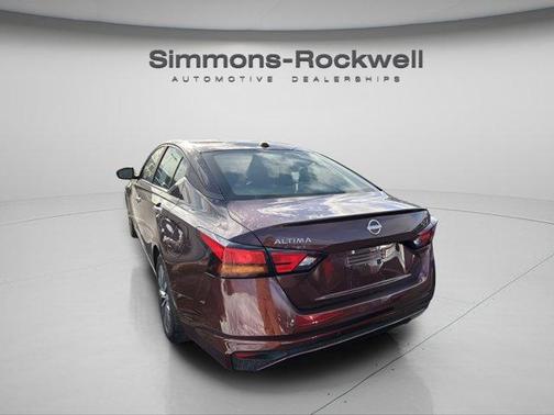 2025 Nissan Altima SV