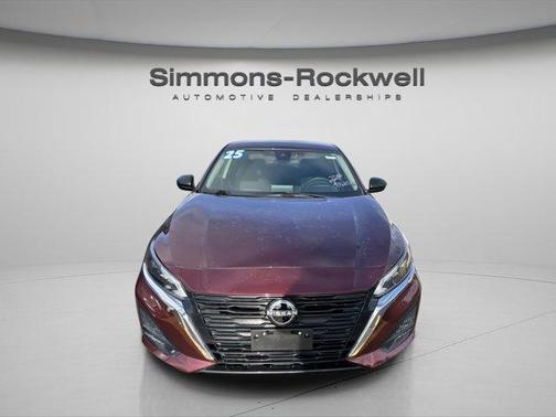 2025 Nissan Altima SV