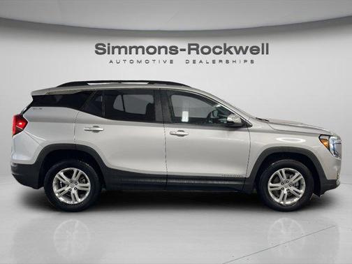 2022 GMC Terrain SLE