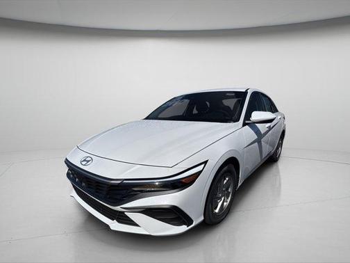 White 2026 Hyundai ELANTRA SE