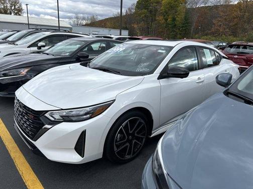 2025 Nissan Sentra SR