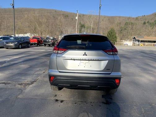 2022 Mitsubishi Eclipse Cross LE