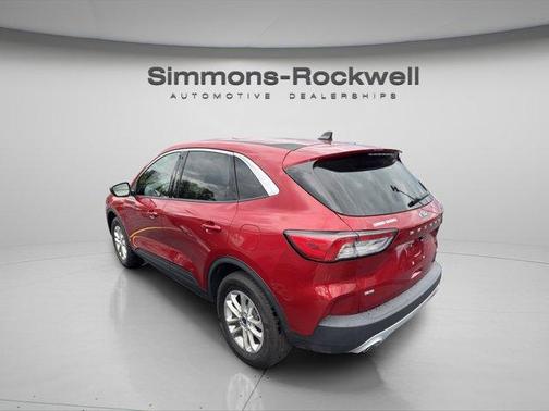 2022 Ford Escape SE