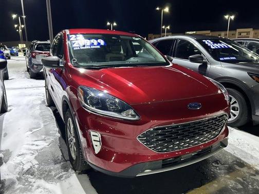 2022 Ford Escape SE