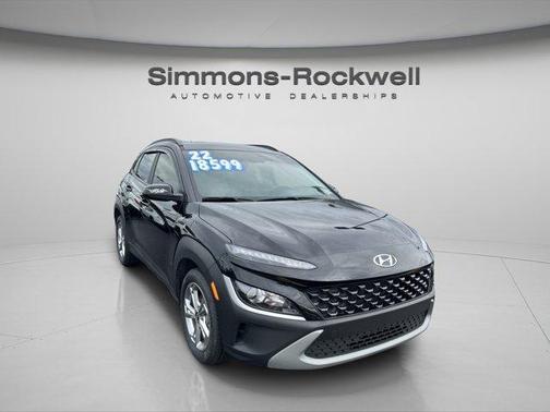 2022 Hyundai KONA SEL