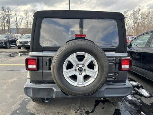 2022 Jeep Wrangler Sport