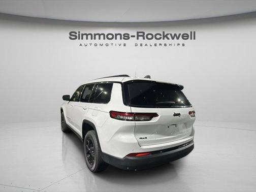 2024 Jeep Grand Cherokee L Laredo