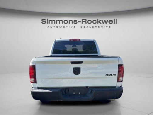 2024 RAM 1500 Classic SLT