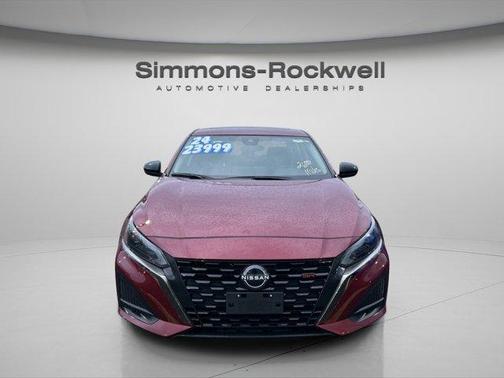2024 Nissan Altima 2.5 SR