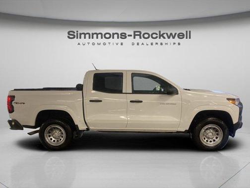 2023 Chevrolet Colorado WT