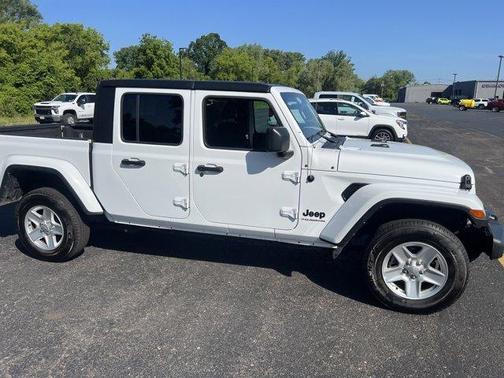 2023 Jeep Gladiator Sport