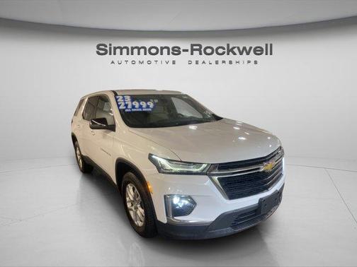 2023 Chevrolet Traverse LS