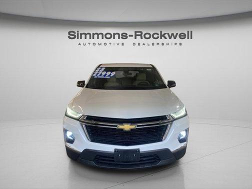 2023 Chevrolet Traverse LS