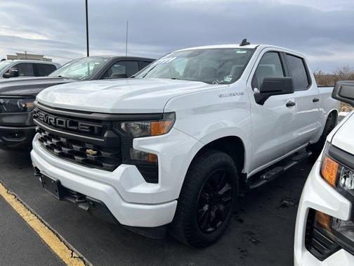 2022 Chevrolet Silverado 1500 Custom