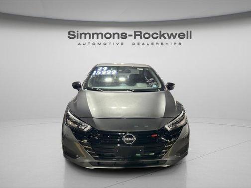 2024 Nissan Versa 1.6 SR