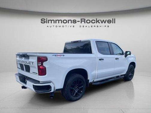 2023 Chevrolet Silverado 1500 Custom