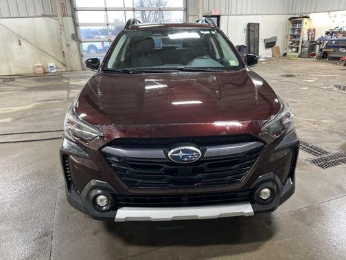 Crystal White Pearl 2024 Subaru Outback Limited