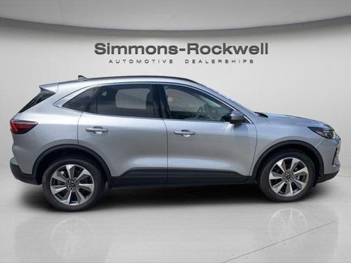 2023 Ford Escape Platinum