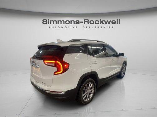 2024 GMC Terrain SLT