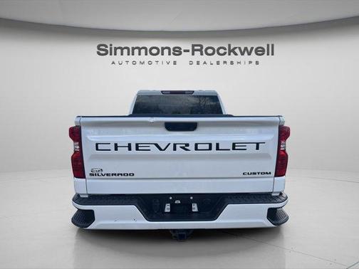 2023 Chevrolet Silverado 1500 Custom