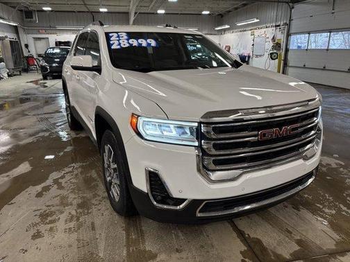 2023 GMC Acadia SLT