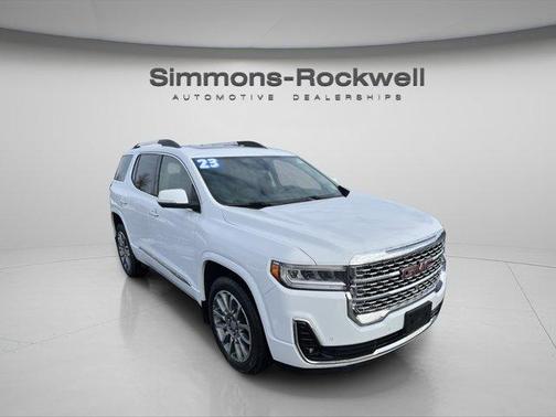 2023 GMC Acadia Denali