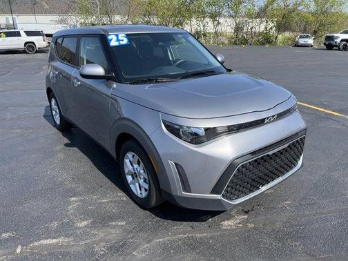 Gray 2025 Kia Soul LX