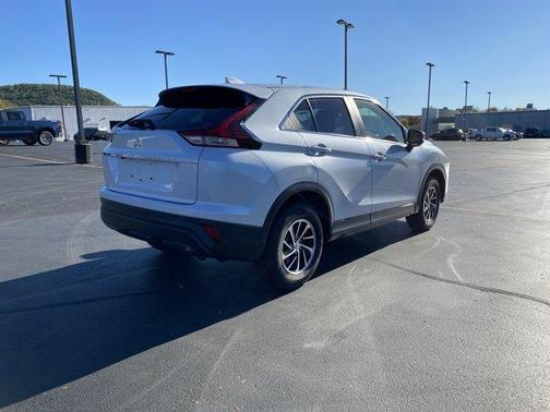 2023 Mitsubishi Eclipse Cross ES