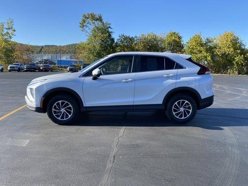 2023 Mitsubishi Eclipse Cross ES